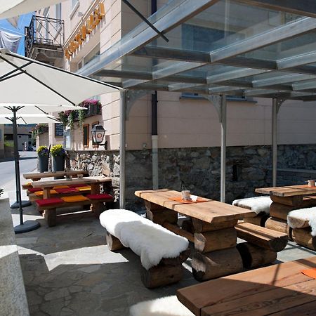 Hotel Crusch Alba 체르네츠 외부 사진