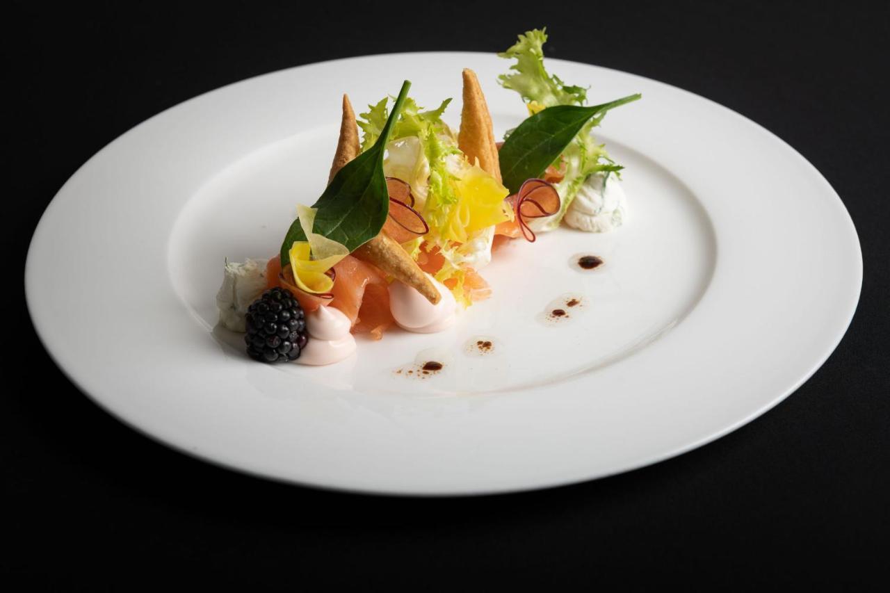 Hotel Crusch Alba 체르네츠 외부 사진