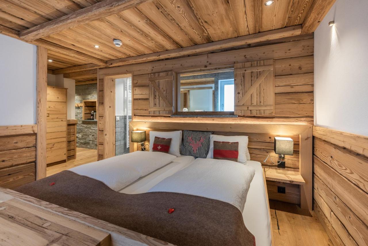 Hotel Crusch Alba 체르네츠 외부 사진