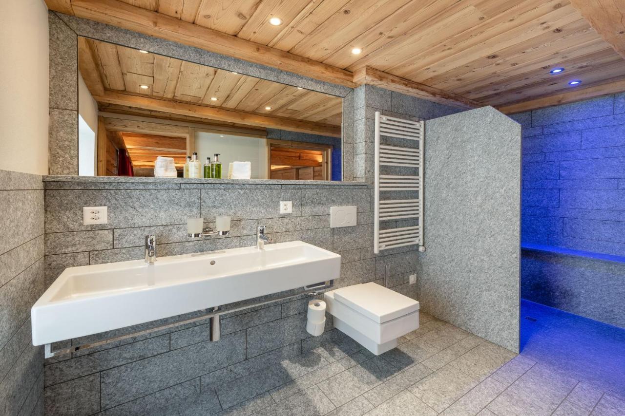 Hotel Crusch Alba 체르네츠 외부 사진