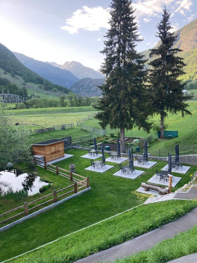 Hotel Crusch Alba 체르네츠 외부 사진